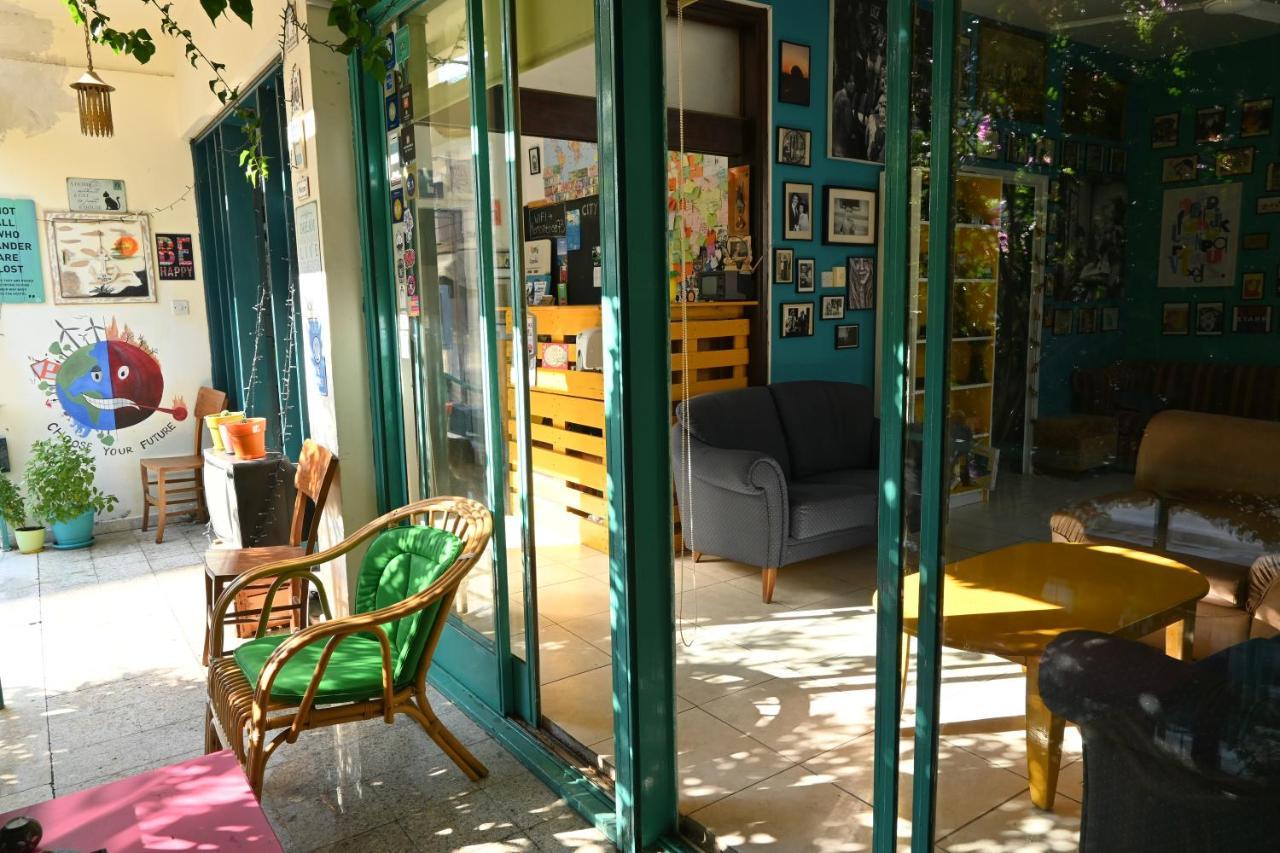 Lemongrass Hostel Limassol Exterior photo
